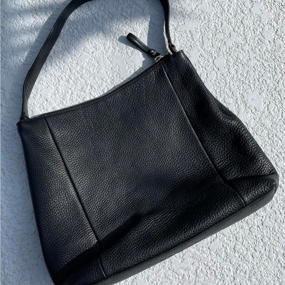 Kate Spade~ Black Leather Shoulder Bag - Picture 2 of 12